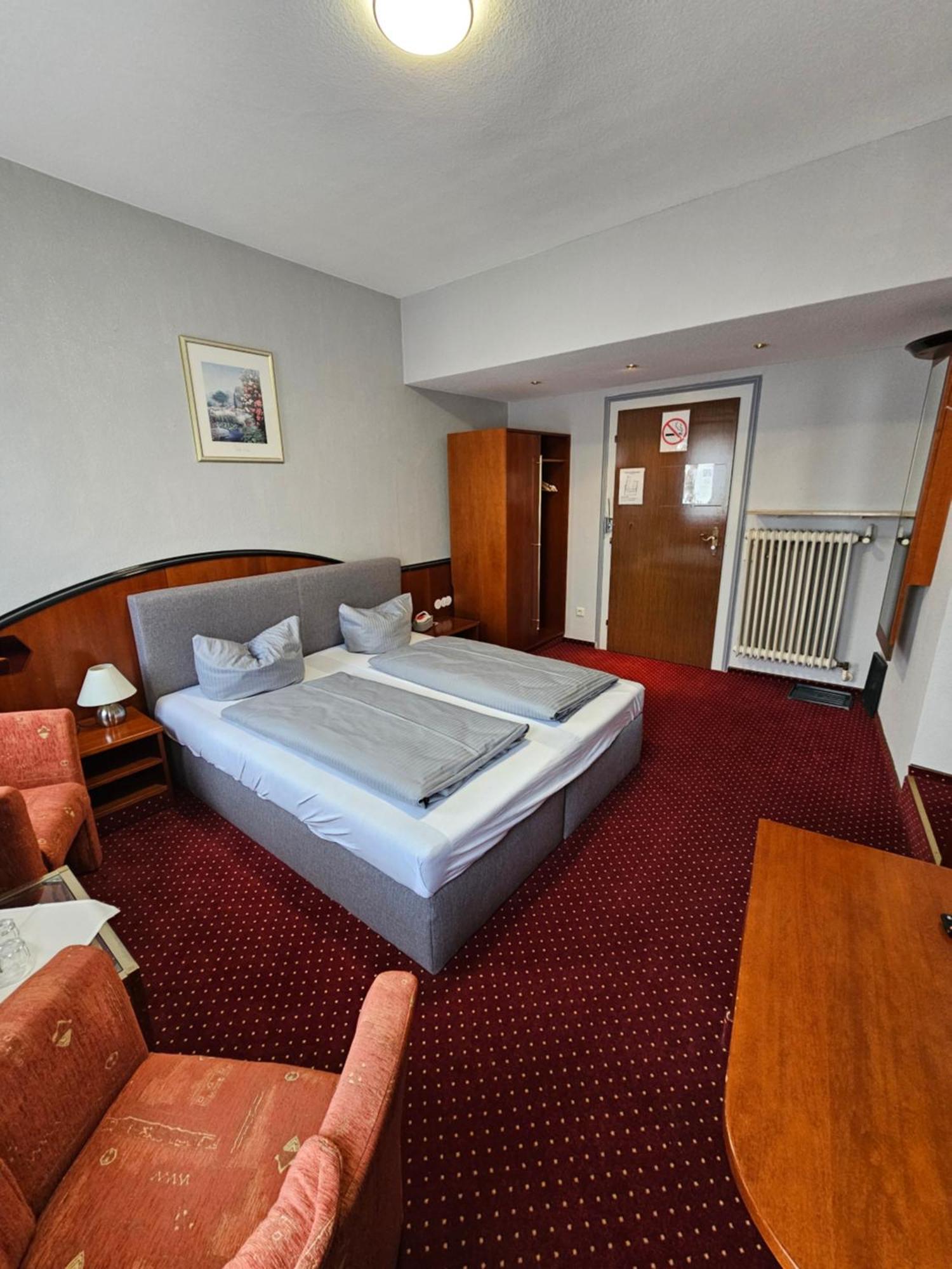 Hotel & Restaurant Krone Rehau Esterno foto